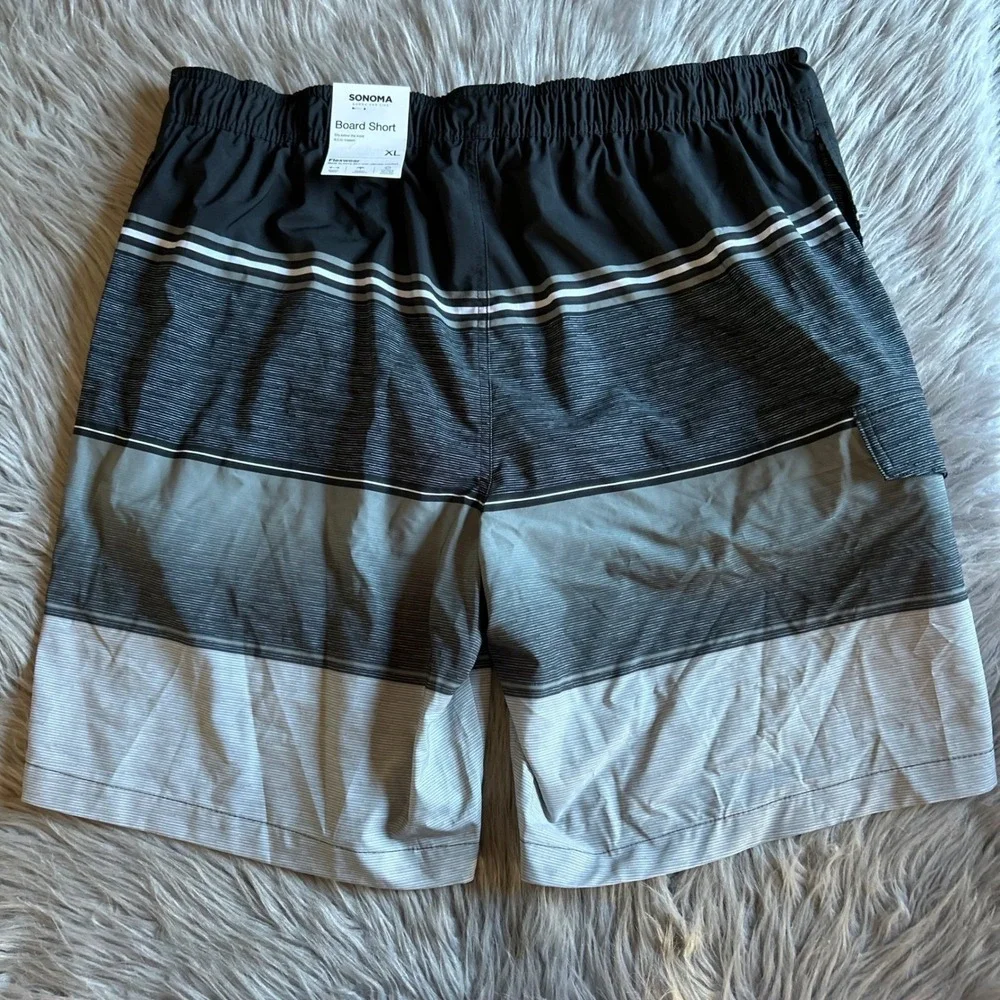 Sonoma Board Short Swimsuit Mens Size XL Gray Black Swimwear Swim
